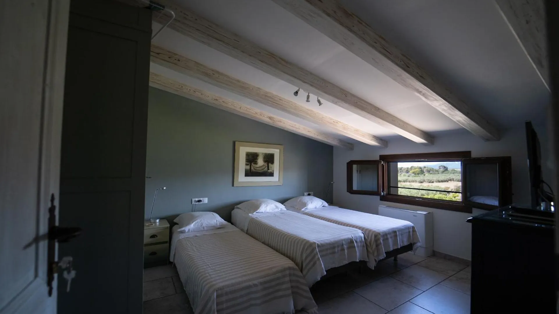 Country house Mas Montbrio Belvedere Bed & Breakfast Cambrils
