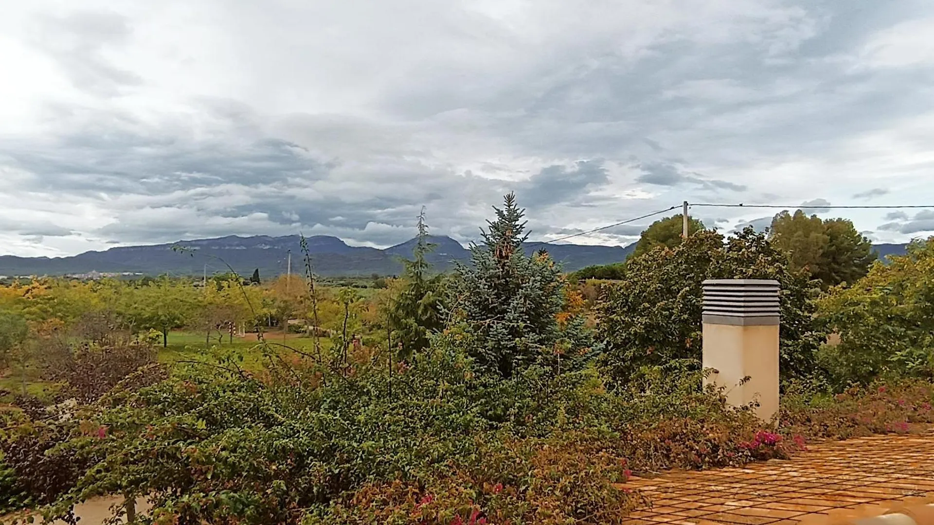 Country house Mas Montbrio Belvedere Bed & Breakfast Cambrils