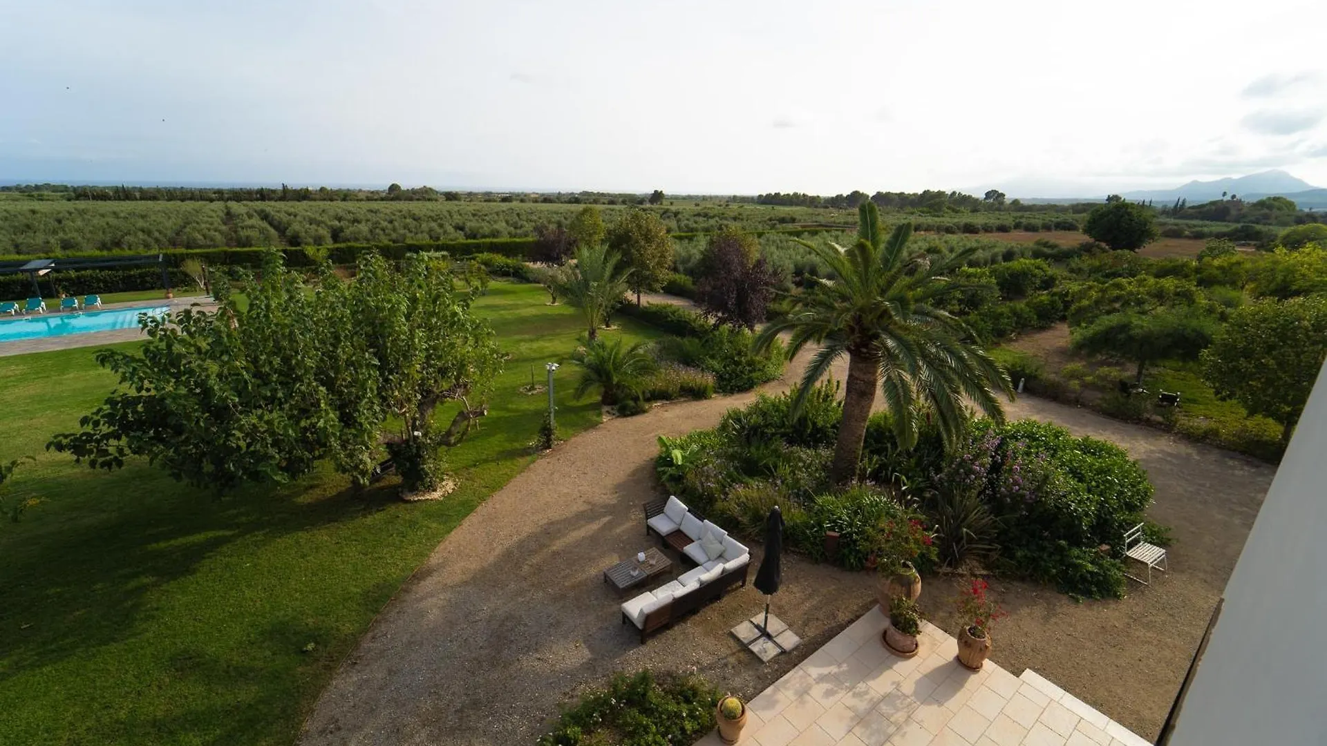 Country house Mas Montbrio Belvedere Bed & Breakfast Cambrils Spain